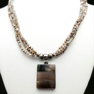 Item 152NB Botswana Agate with Pendant