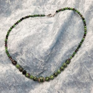 Item 206NR Ruby in Zoisite