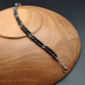Item 140BS Spinel