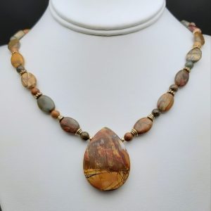 Item 233NR Red Creek Jasper