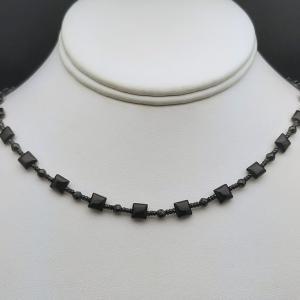 Item 272NS Spinel