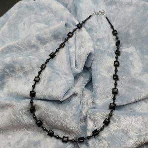 Item 272NS Spinel