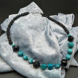 Item 303NT Turquoise/Black Spinel