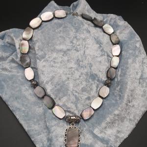 Item 342NM Mother of Pearl