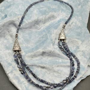 Item 410NI Iolite