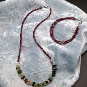 Item 546NT Tourmaline/Rhodolite Garnet