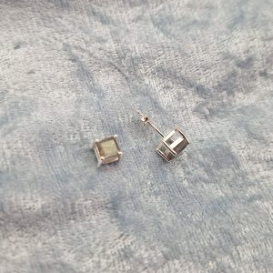 Item 541EL Labradorite