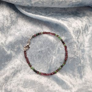 Item 256BR Ruby in Zoisite