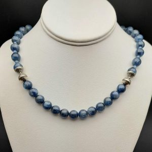 Item 526NK Kyanite