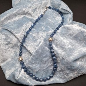 Item 527NK Kyanite