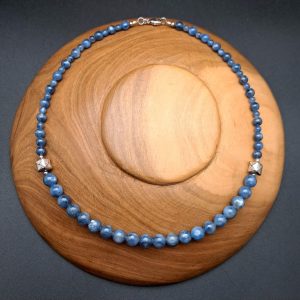 Item 527NK Kyanite