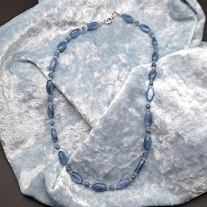 Item 528NK Kyanite