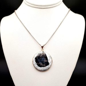 Item 259PD Dendrite Opalised