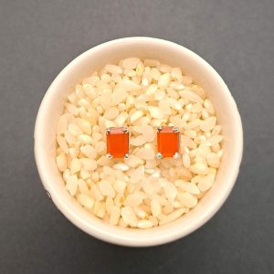 Item 494EC Carnelian