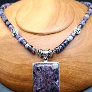 Item 552NC Charoite