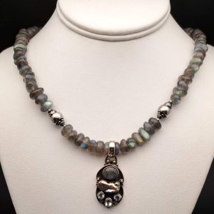 Item 252NL Labradorite
