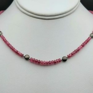 Item 572NS Pink Spinel (Mahenge)