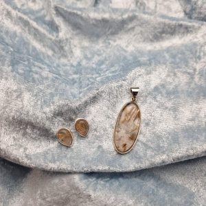 Item 265PR Rutilized Quartz