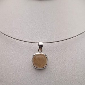 Item 298PR Rutilized Quartz