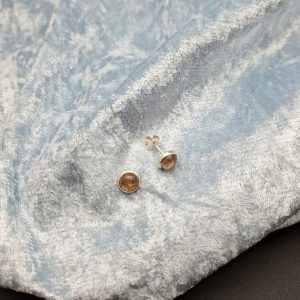 Item 517ER Rutilized Quartz