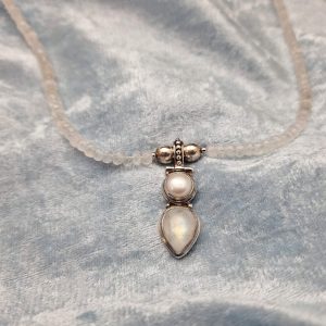 Item 634NM Moonstone
