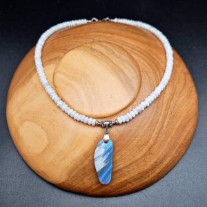 Item 636NM Moonstone / Opal
