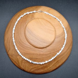 Item 640NH Howlite
