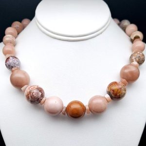 Item 683NM Peach Moonstone / Ocean Jasper