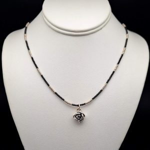 Item 700NS Spinel