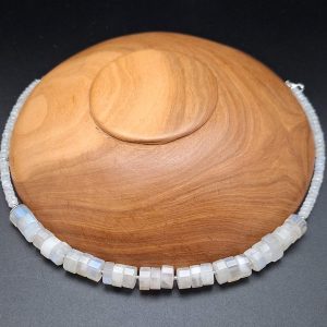 Item 702NM Moonstone