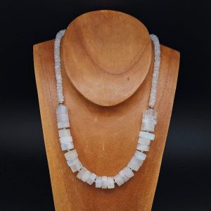 Item 702NM Moonstone